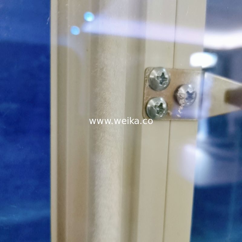 シングル スライディング プロフィール UPVC コテージ バルコニー用のダブルガラスの窓