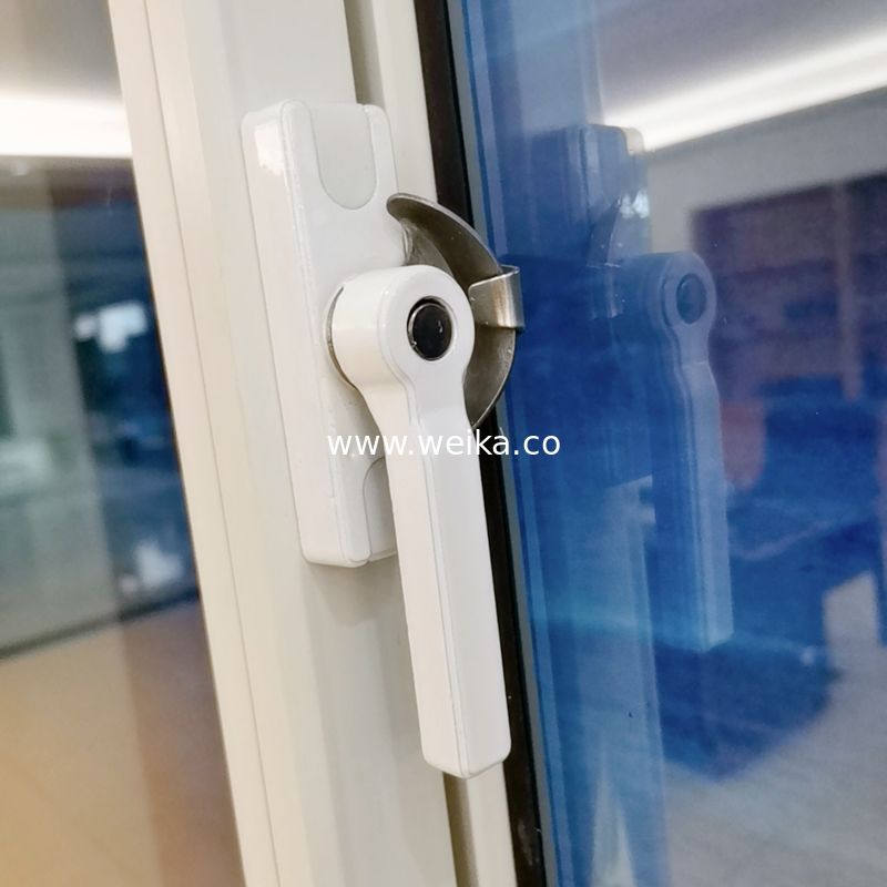シングル スライディング プロフィール UPVC コテージ バルコニー用のダブルガラスの窓